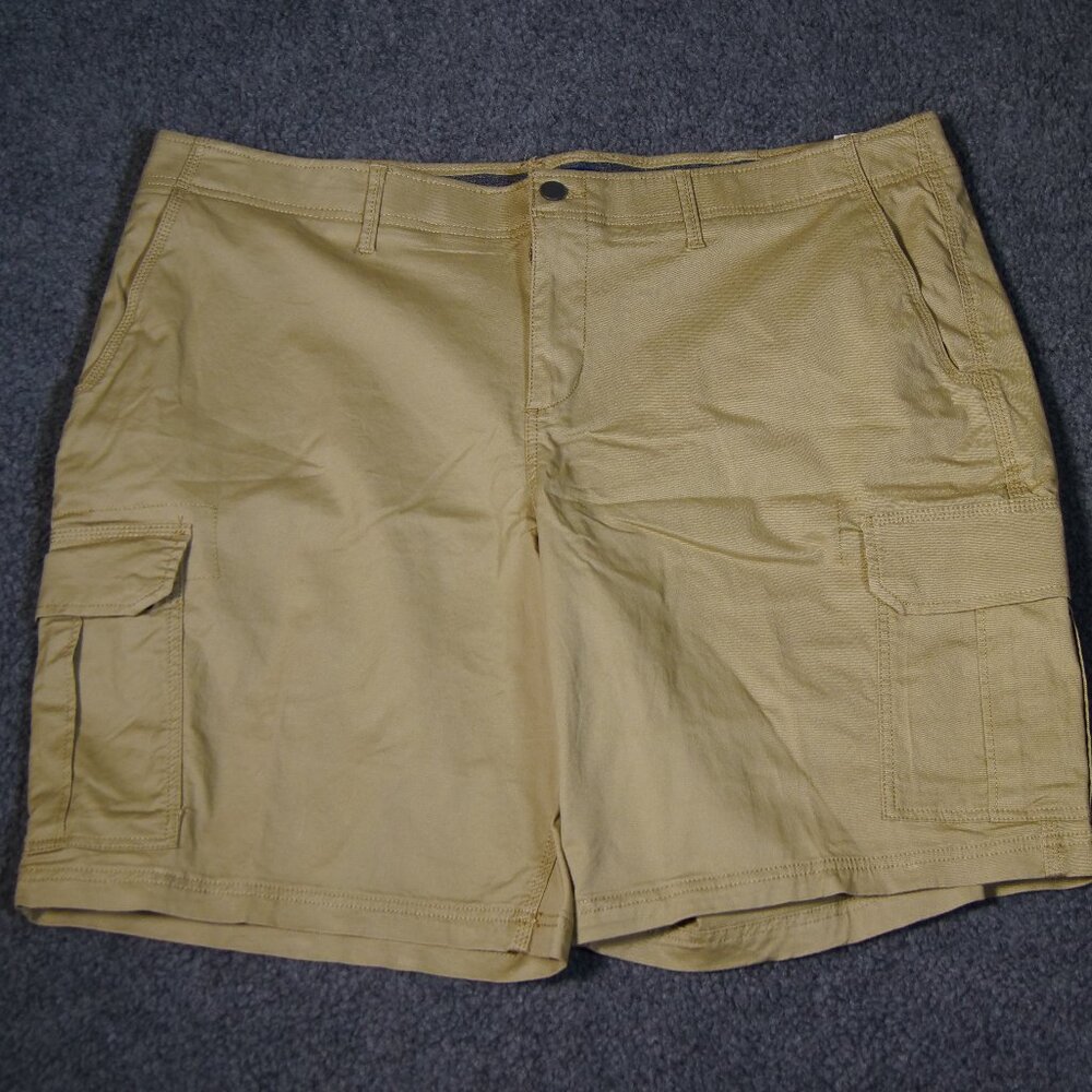 George Beige Cargo Shorts Men's 46 - NWT